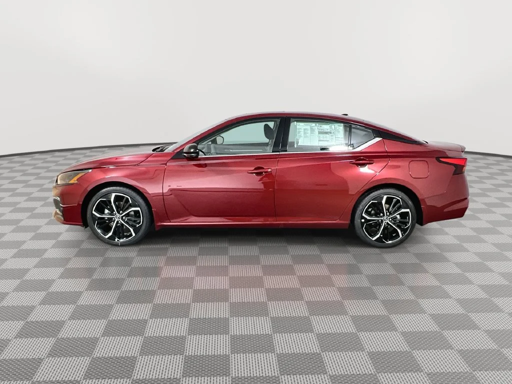 New 2026 Scarlet Ember Tintcoat Nissan SR image 5