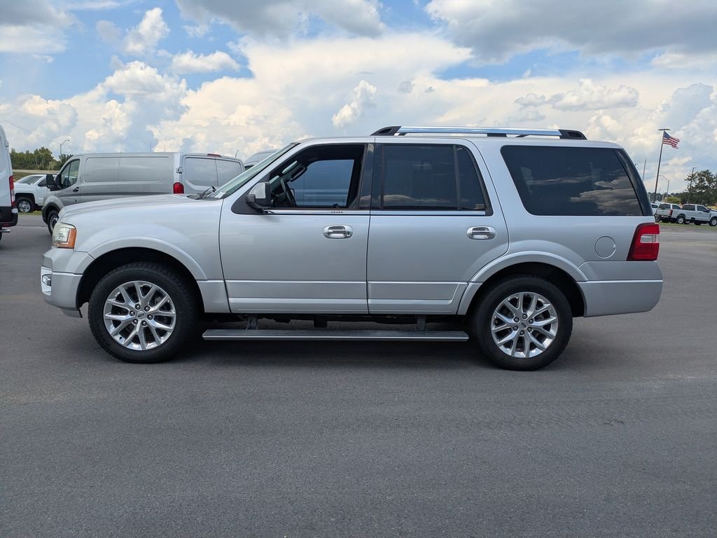 Used 2017 Silver Ford Limited image 7