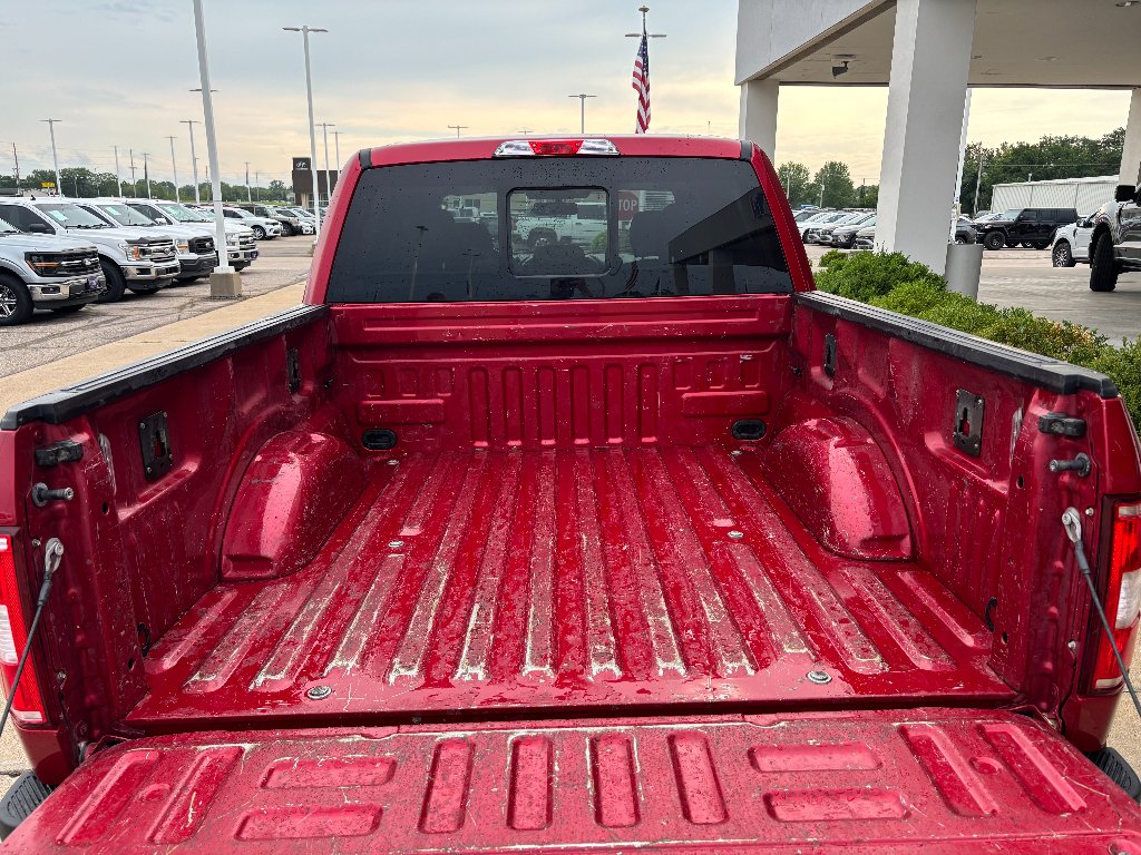 Used 2020 Rapid Red Metallic Tinted Clearcoat Ford XLT image 4