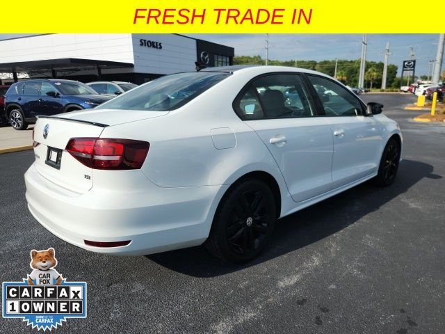 Used 2018 White Volkswagen 1.8T SE Sport image 3