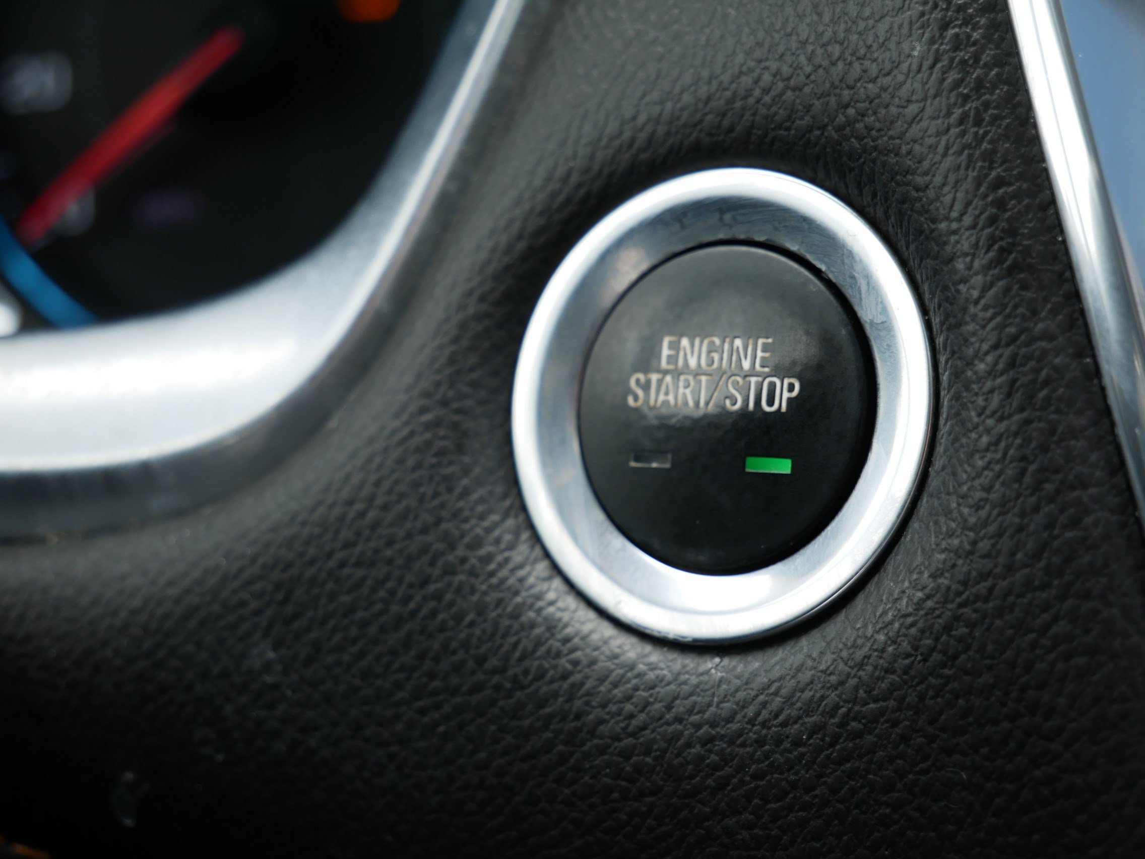 Used 2018 Black Currant Metallic Chevrolet Premier image 32