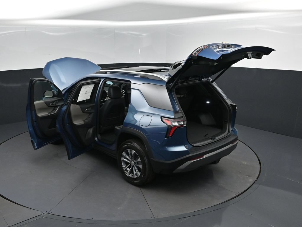 2027 Chevrolet Equinox LT - Photo 2