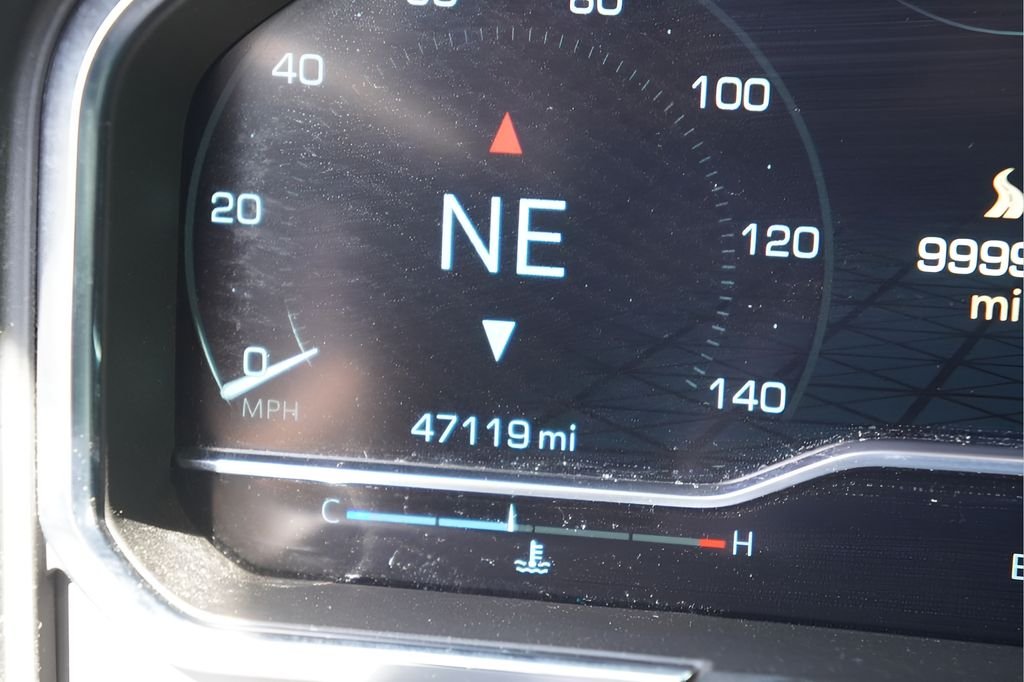 Used 2024 Onyx Black GMC Denali image 24