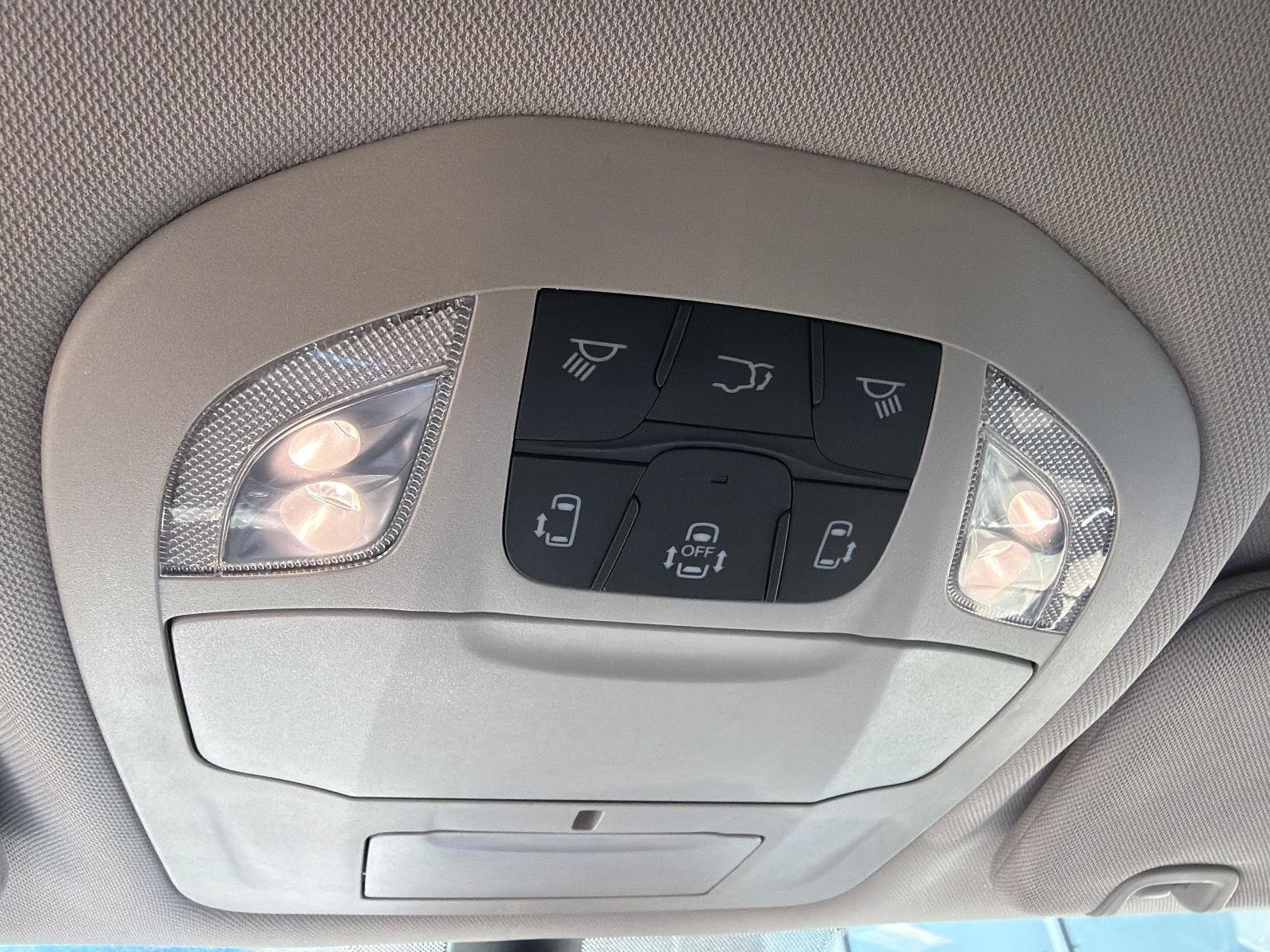 2024 Chrysler Pacifica Touring L - Photo 24