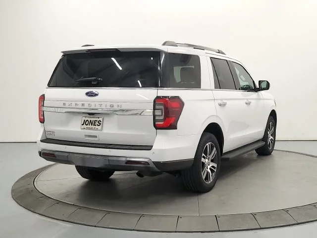 Used 2024 White Ford Limited image 8