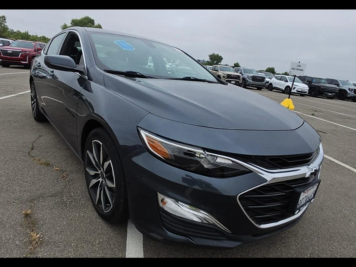 Used 2020 SHADOW GRAY METALLIC Chevrolet RS image 7