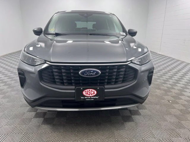 Used 2023 Gray Ford Active image 3