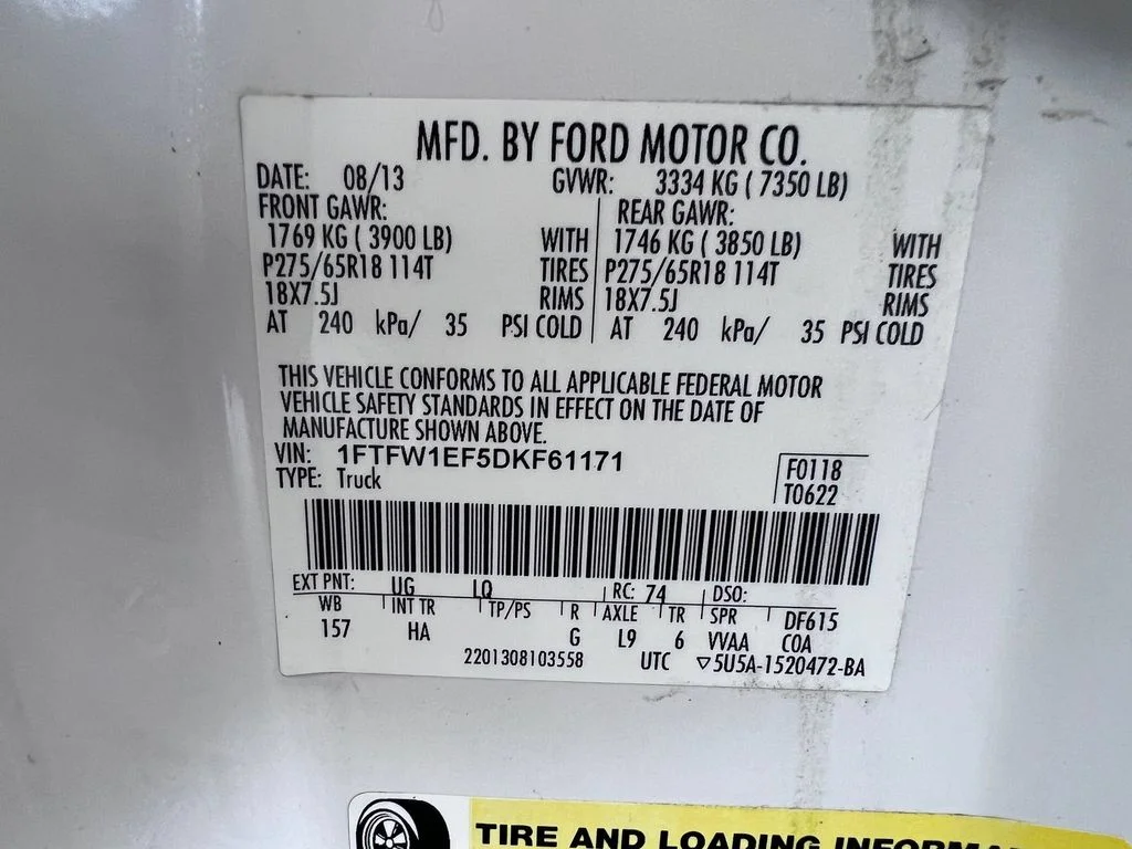 Used 2013 White Platinum Metallic Tri-Coat Ford Lariat image 25