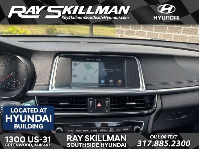 Used 2016 Black Kia EX image 22