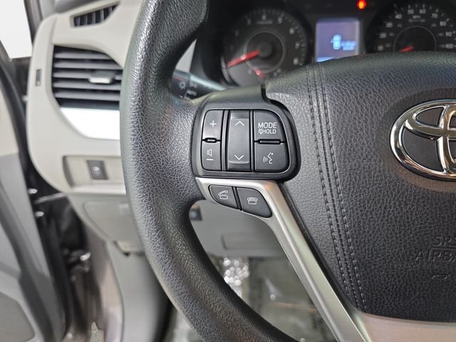 Used 2016 Gray Toyota LE image 17