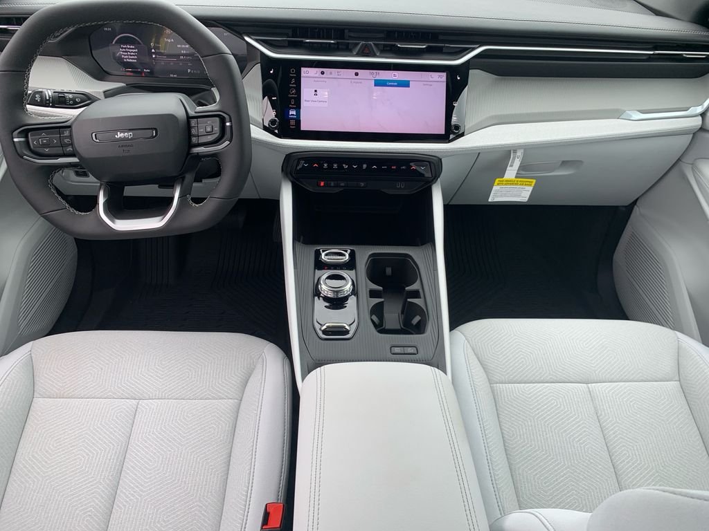 New 2026 Sting-Gray Clear-Coat Exterior Paint Jeep Laredo image 24