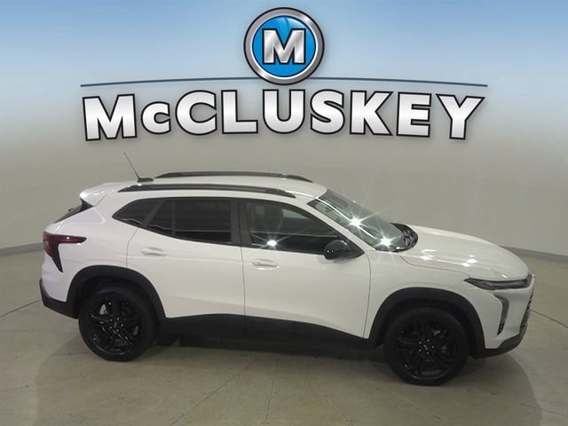 Certified Used 2024 Summit White Chevrolet ACTIV image 12