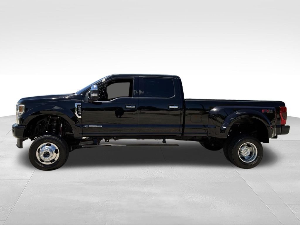 Used 2022 Black Ford Platinum image 3