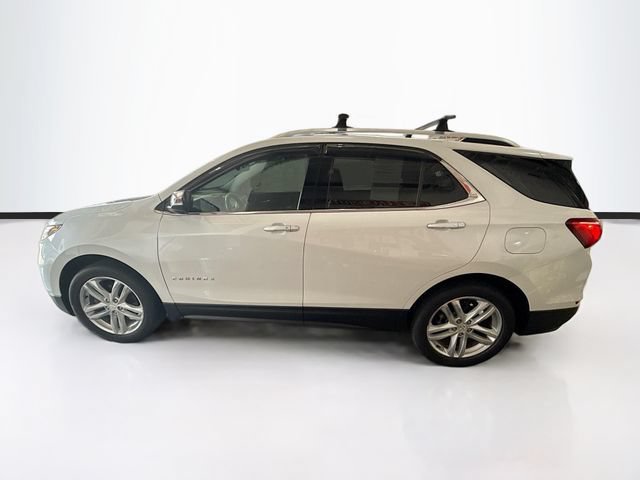 Used 2018 IRIDESCENT PEARL TRICOAT Chevrolet Premier image 9