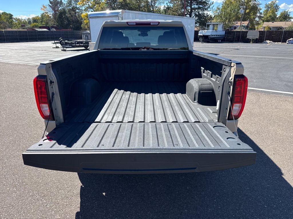 Used 2023 DESERT SAND METALLIC GMC Elevation image 22