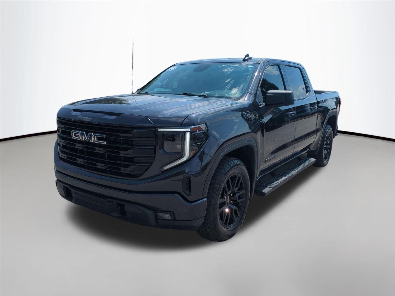 Used 2024 Onyx Black GMC Elevation image 1
