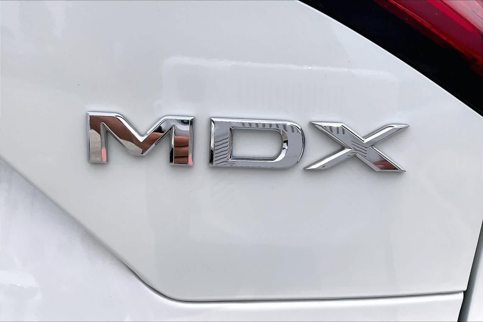 Certified Used 2024 Platinum White Pearl Acura MDX image 10