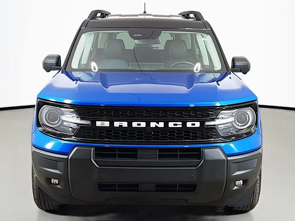 Used 2025 Velocity Blue Metallic Ford Outer Banks image 14
