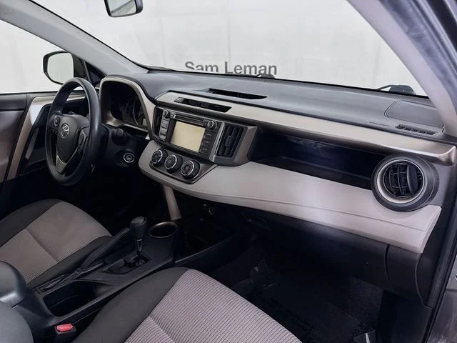 Used 2014 Gray Toyota LE image 26