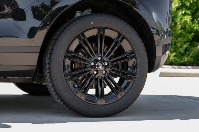 New 2026 Santorini Black Land Rover S image 63