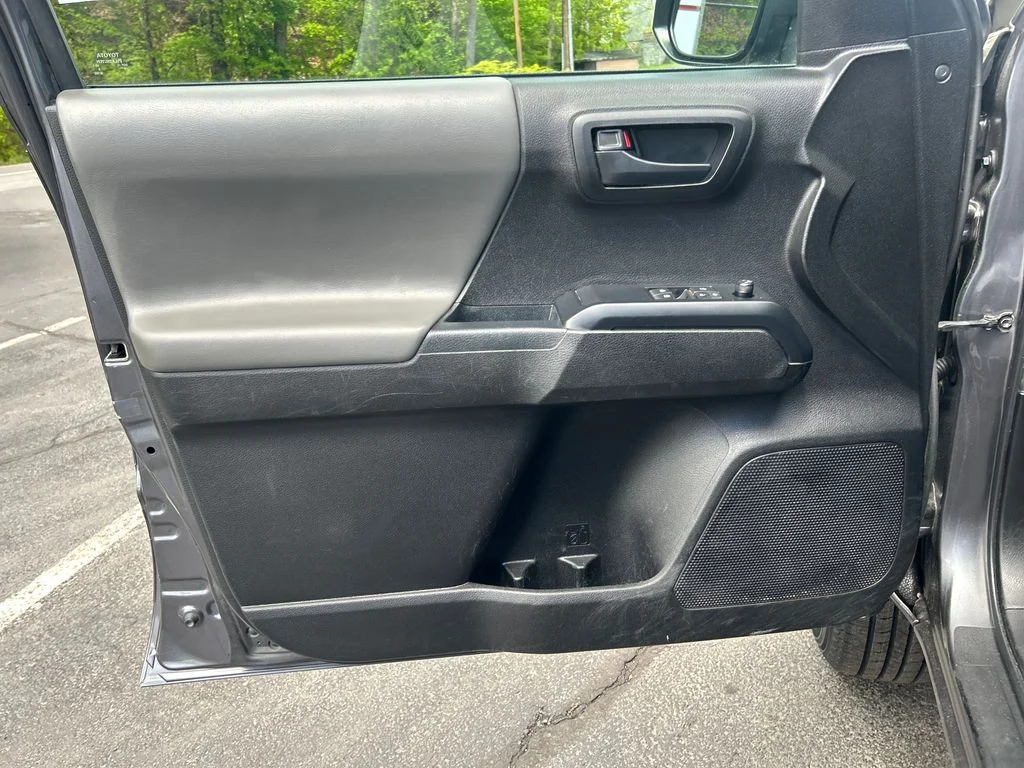 Used 2022 Gray Toyota SR image 20