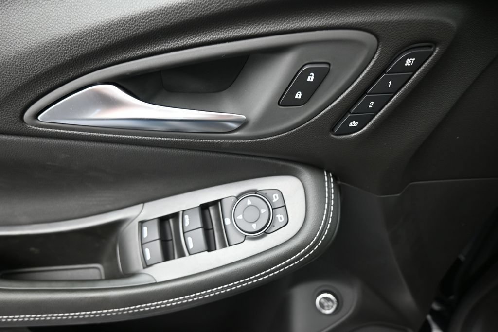 2026 Buick Encore GX Avenir - Photo 11