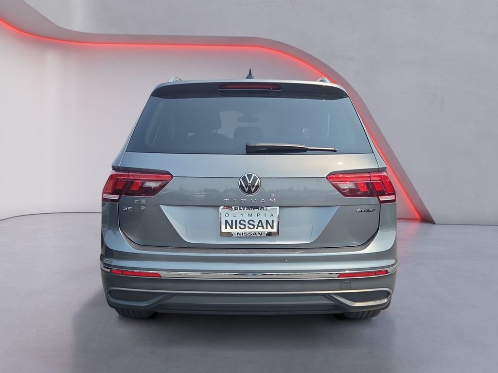 Used 2022 Gray Volkswagen 2.0T SE image 4
