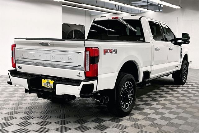 2024 Ford F-350 Super Duty Platinum - Photo 12