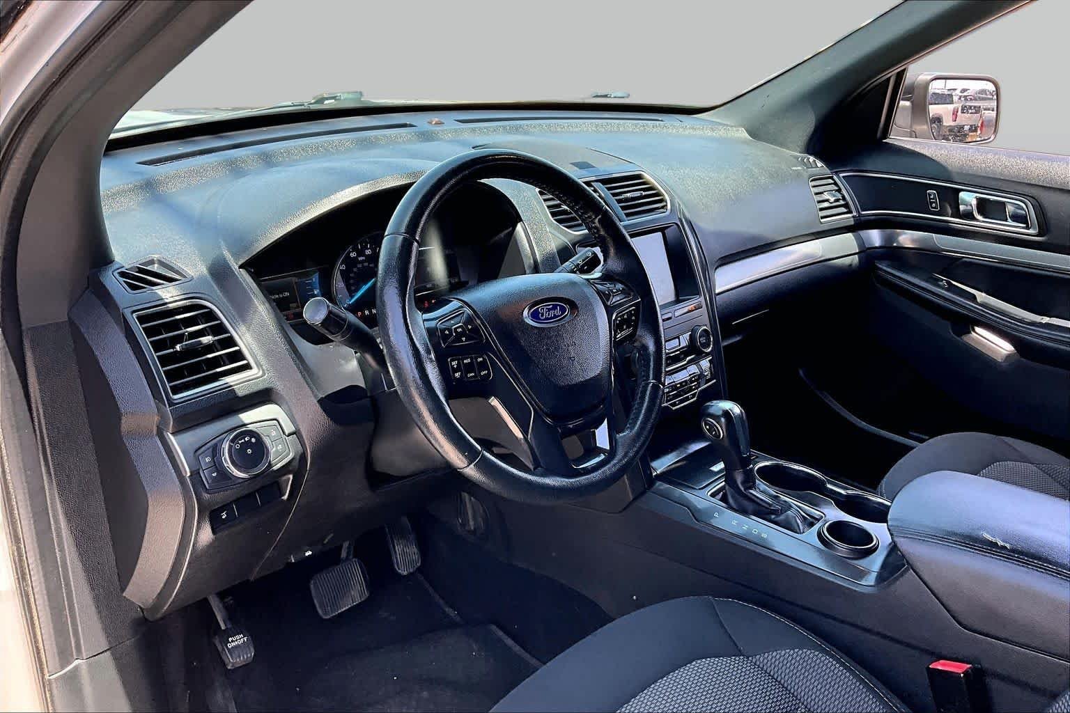 Used 2019 Ingot Silver Metallic Ford XLT image 17