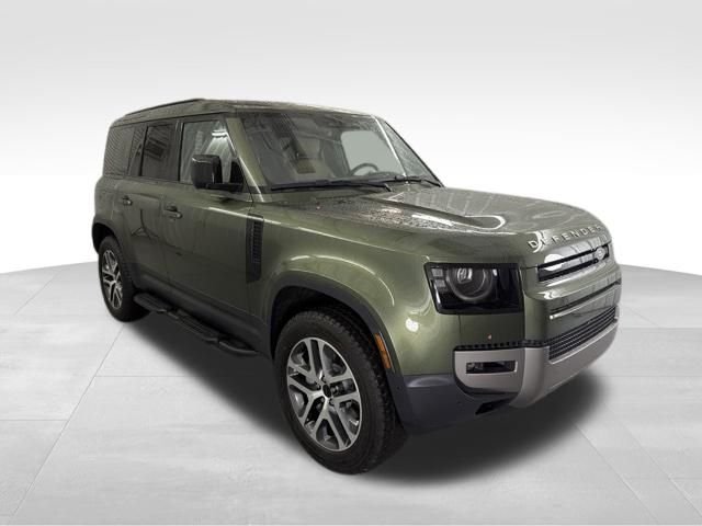 New 2026 Woolstone Green Land Rover S image 3