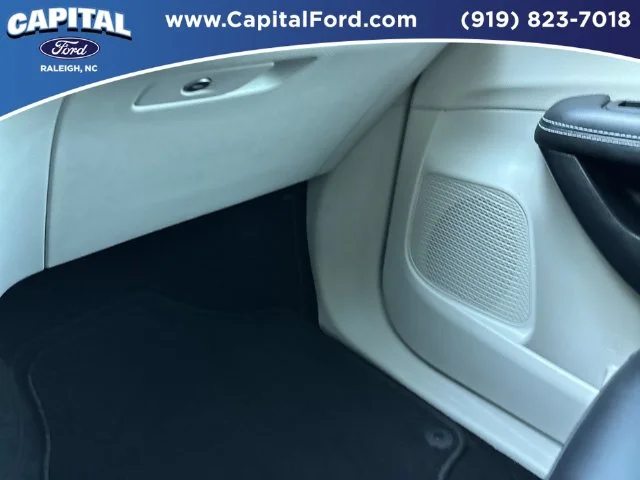 Used 2024 Silver Chrysler Touring L image 27