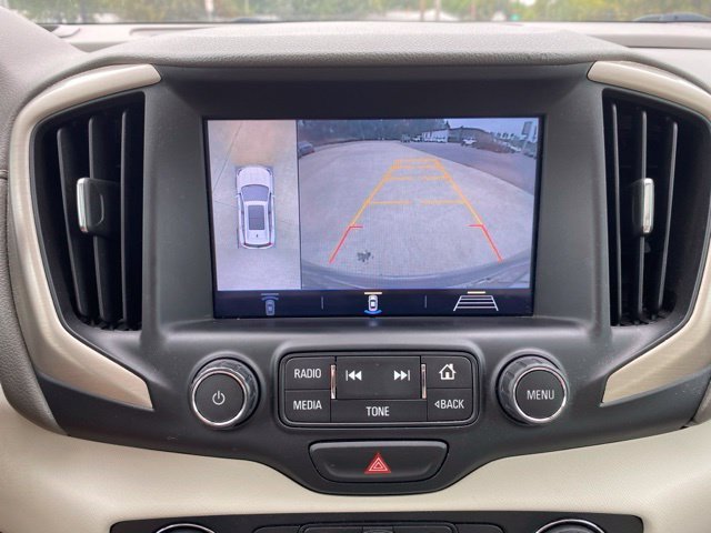 Used 2018 Gray GMC Denali image 29