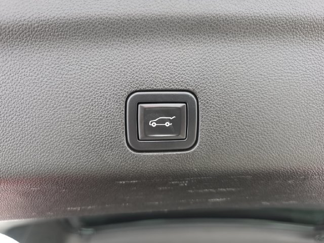 Used 2021 Black GMC Denali image 36