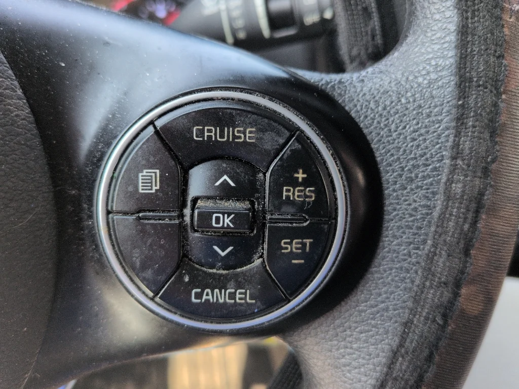 Used 2021 CHERRY BLACK Kia LX image 16