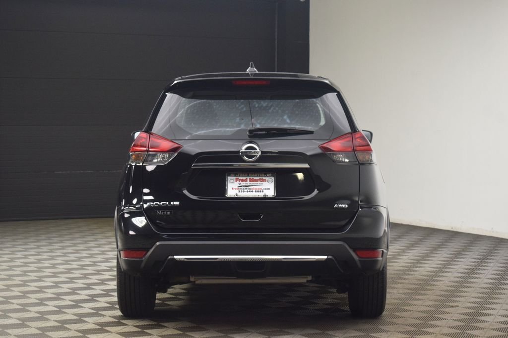 Used 2020 Black Nissan S image 6