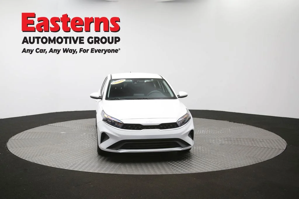 Used 2023 White Kia LXS image 51