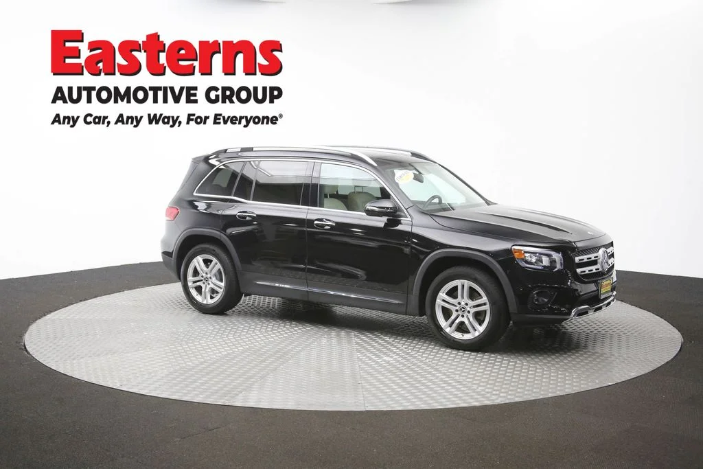 Used 2022 Black Mercedes-Benz GLB 250 image 48