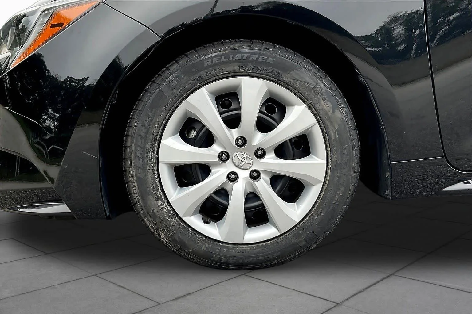 Used 2024 Midnight Black Metallic Toyota LE image 11