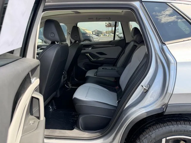 New 2026 Silver Volkswagen 2.0T SE image 9