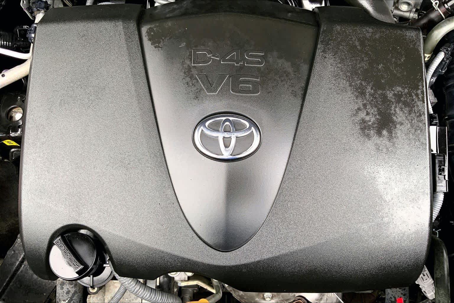 Used 2021 Midnight Black Metallic Toyota XSE image 32