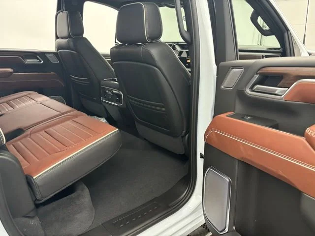 New 2026 Glacier White Tricoat GMC Denali Ultimate image 40