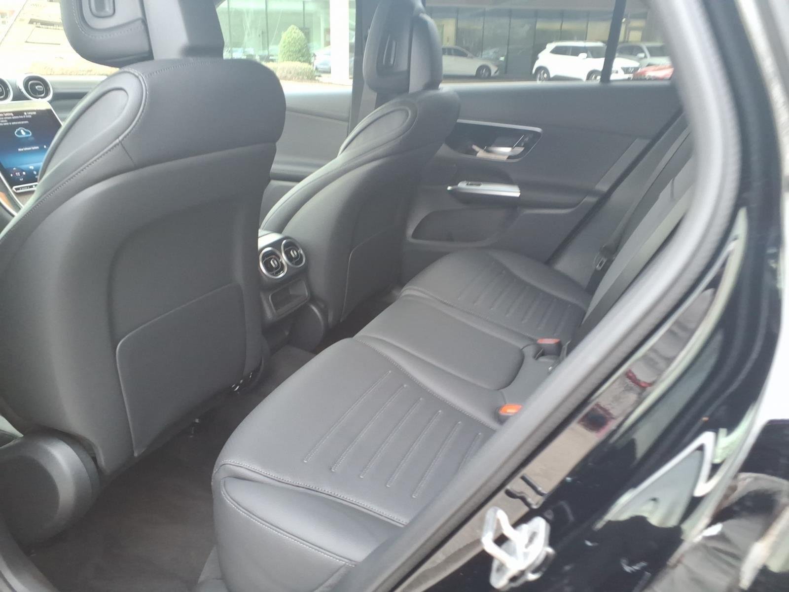 New 2026 Black Mercedes-Benz GLC 300 image 33