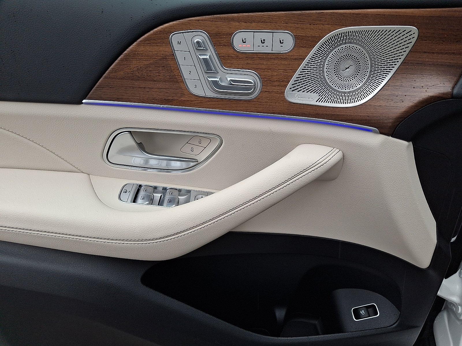 New 2026 Polar White Mercedes-Benz GLS 450 image 10
