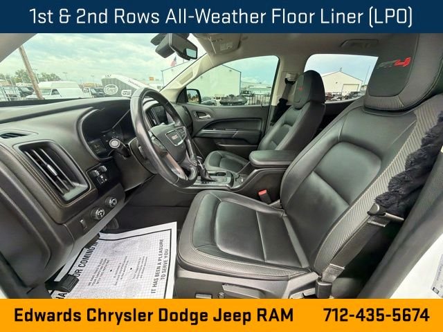 Used 2022 White GMC AT4 w/Leather image 17