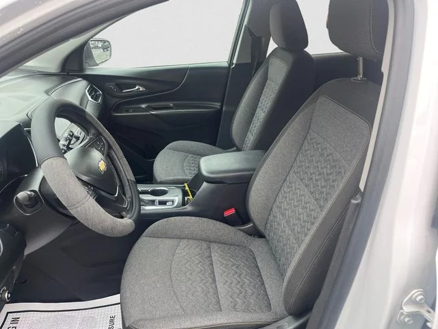 Used 2024 Summit White Chevrolet LT image 9