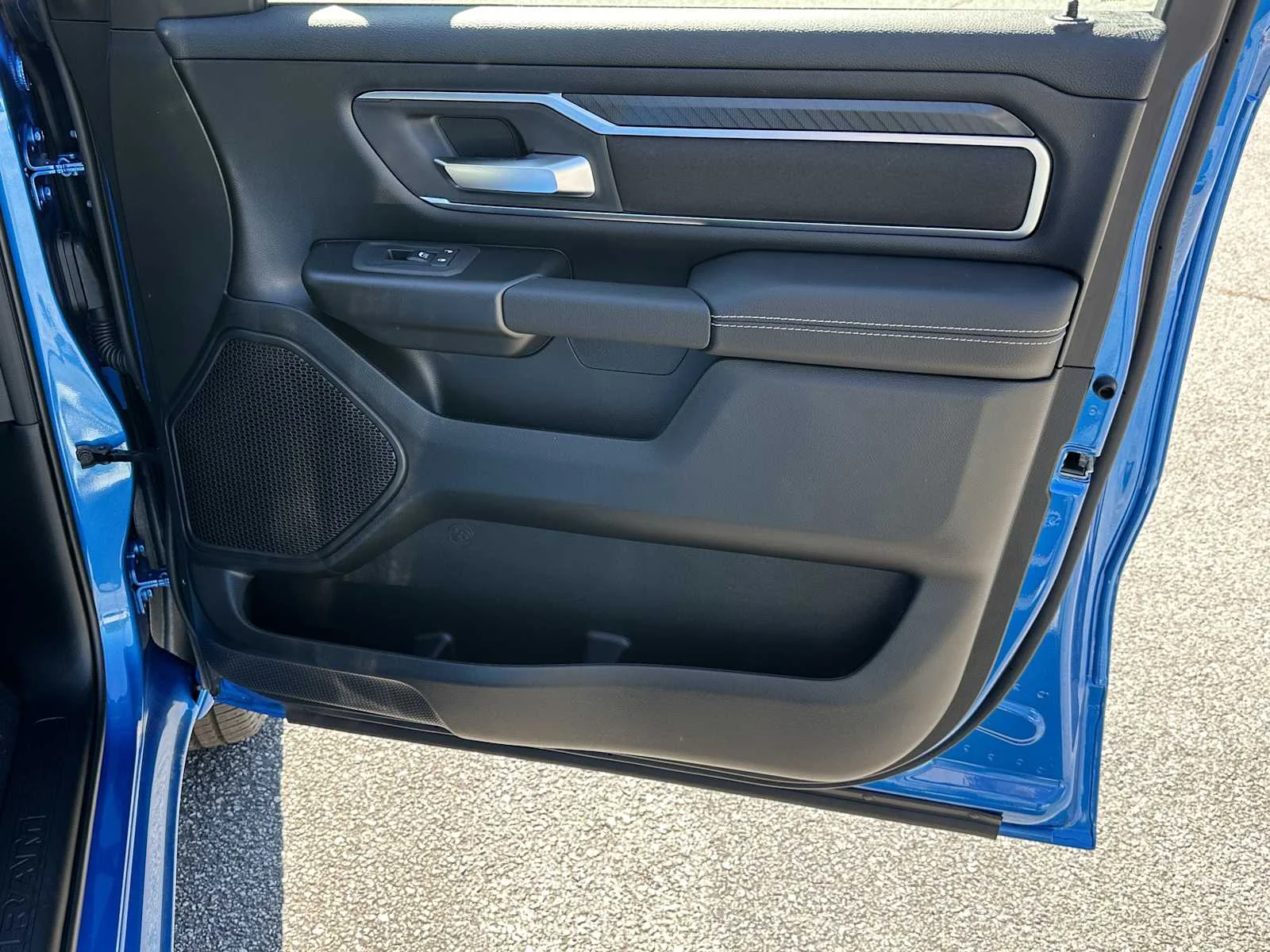 New 2026 Hydro Blue Pearl-Coat Exterior Paint RAM Big Horn image 14