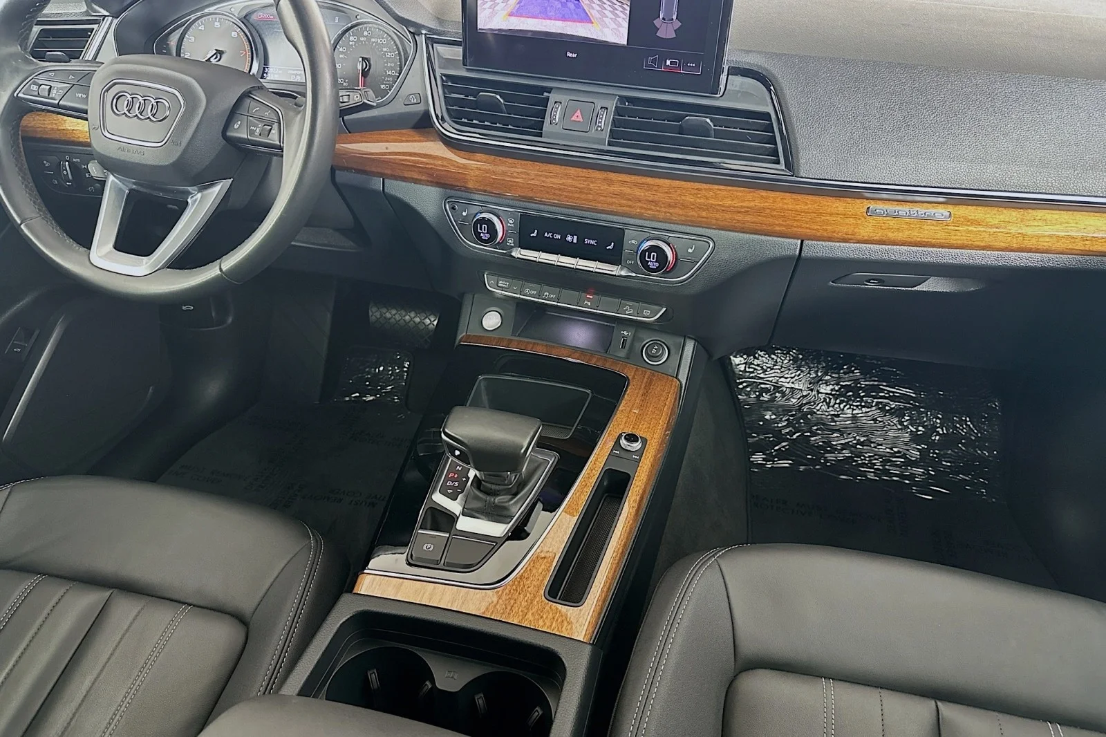 Used 2023 Daytona Gray Pearl Effect Audi S line Premium image 6
