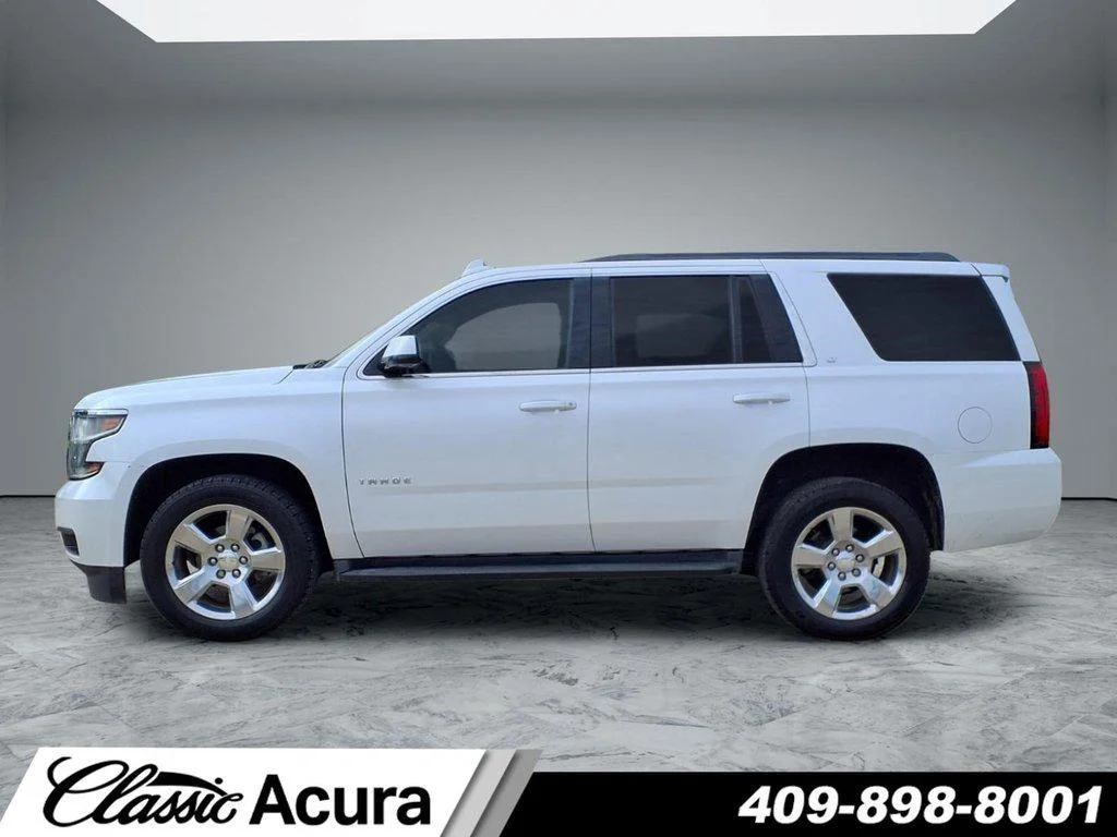 Used 2017 Iridescent Pearl Tricoat Chevrolet LT image 7