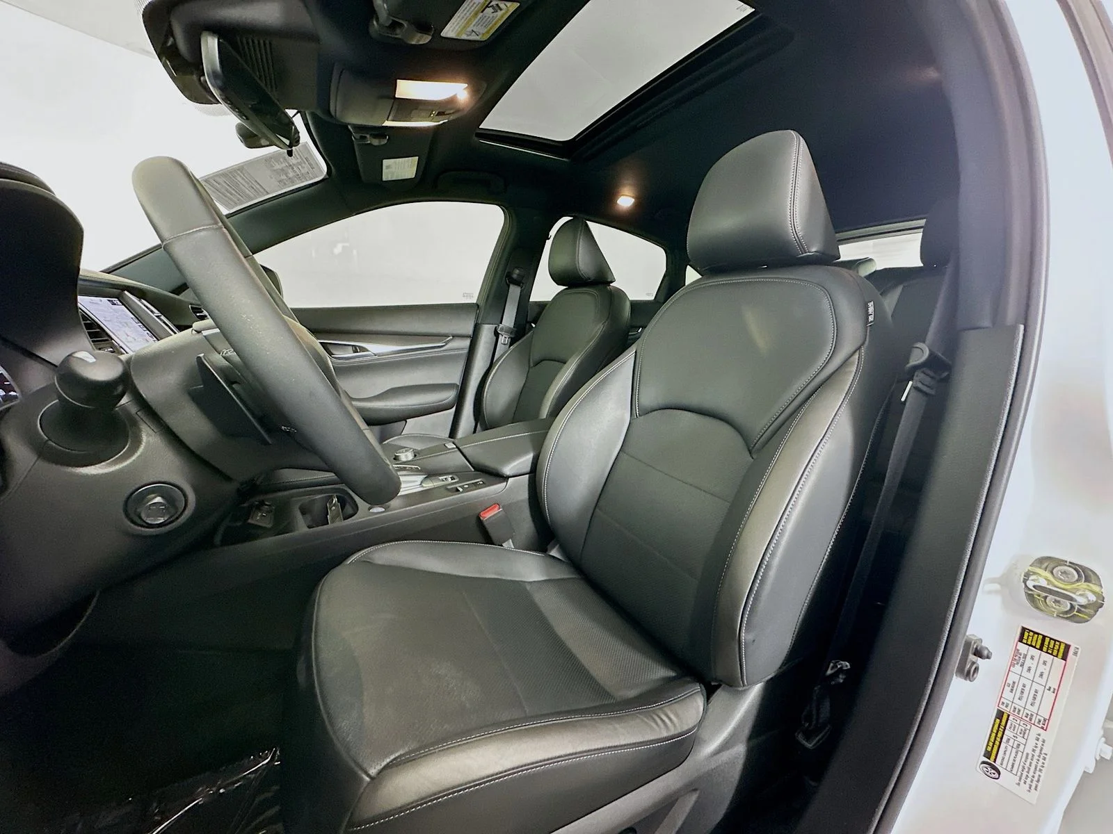 2025 INFINITI QX55 Essential - Photo 22