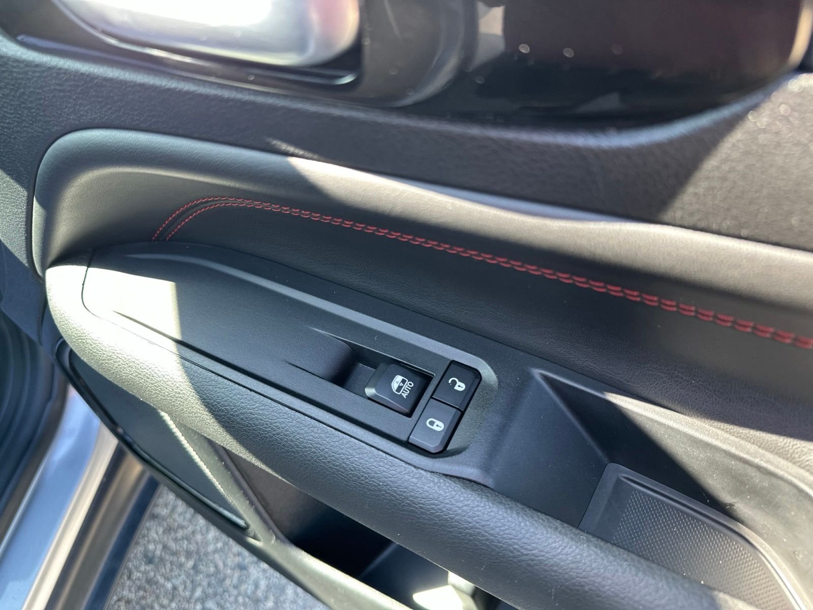 Used 2024 Silver Jeep Trailhawk image 41